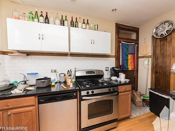 5th image of 3126 N Spaulding Ave #514