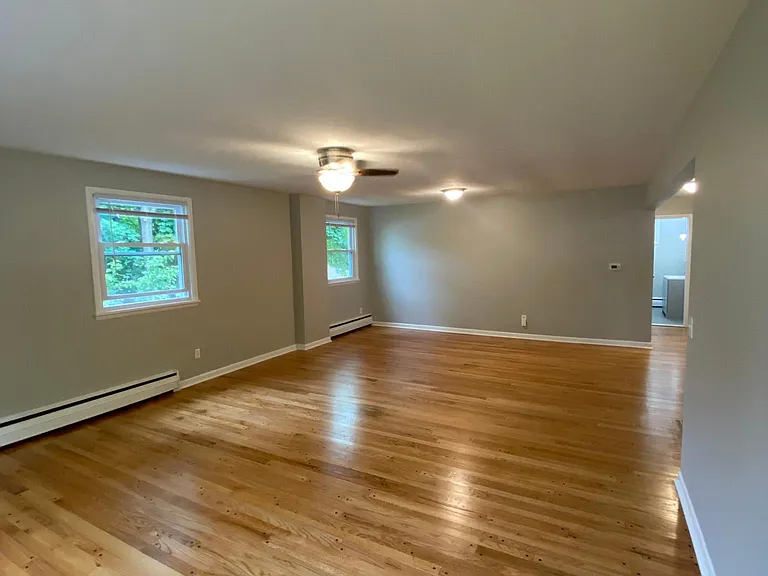 206 Oak St #1 — Photo 20