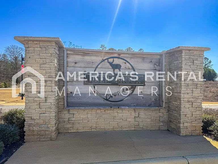 631 Antler Way — Photo 3