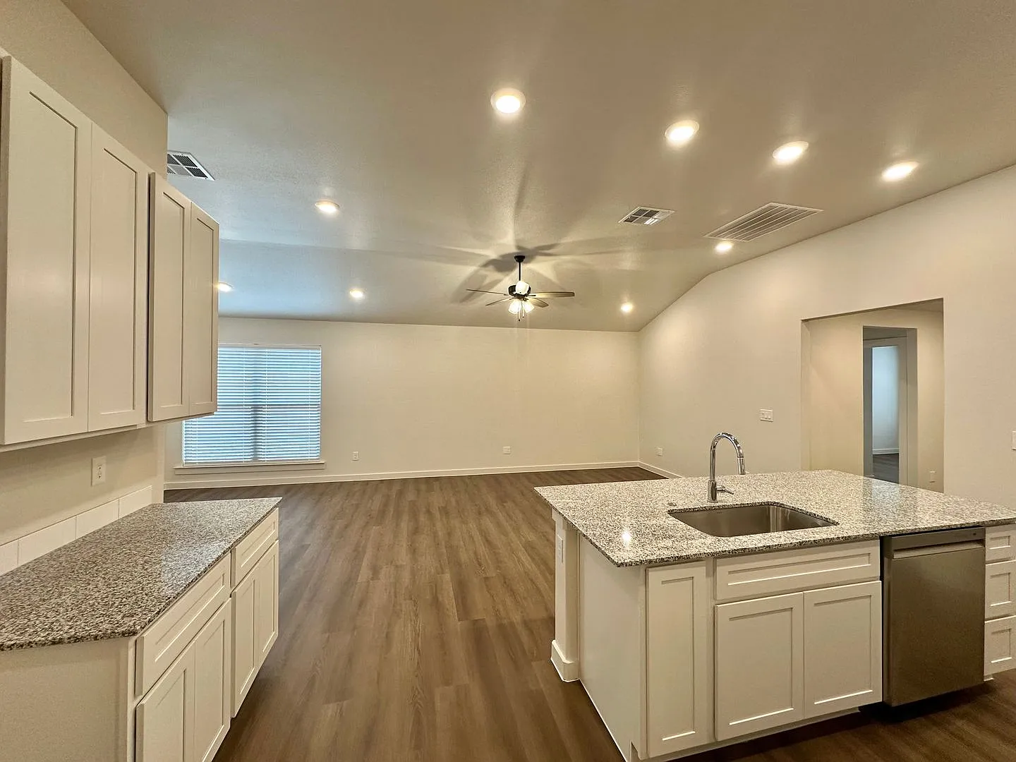 Four Bedroom - The Overlook - Wolfforth, TX. — Photo 4