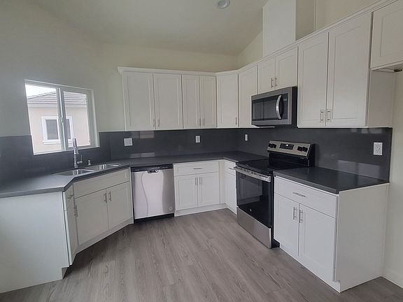 4th image of 6901 Paige Elizabeth Ln #A