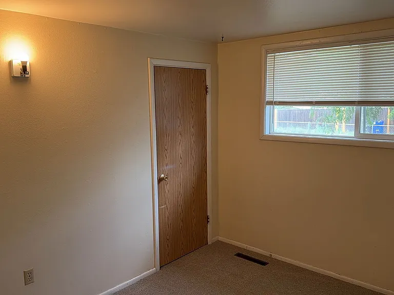 3206 N Hancock Ave — Photo 13