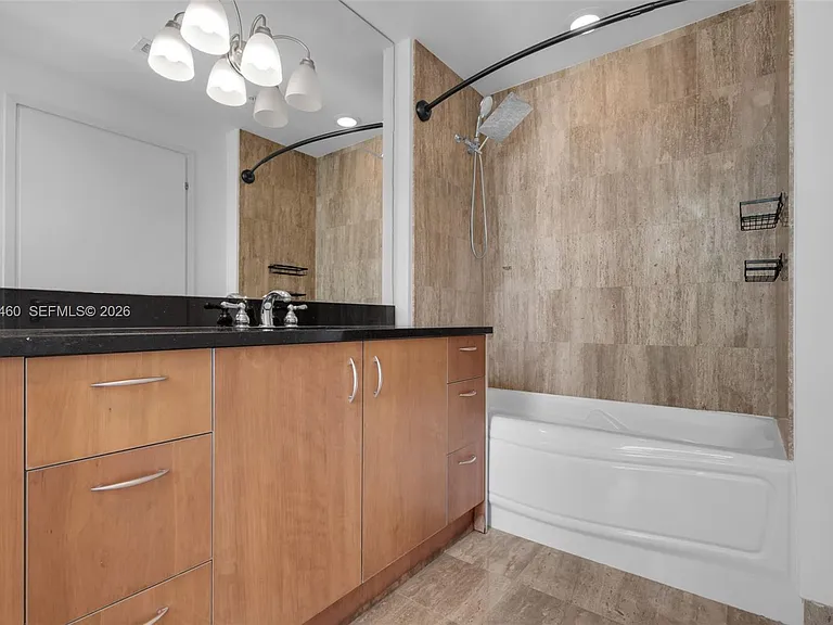 300 S Biscayne Blvd #T-3702 — Photo 15