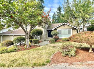 13701 174th Ave NE, Redmond, WA 98052
