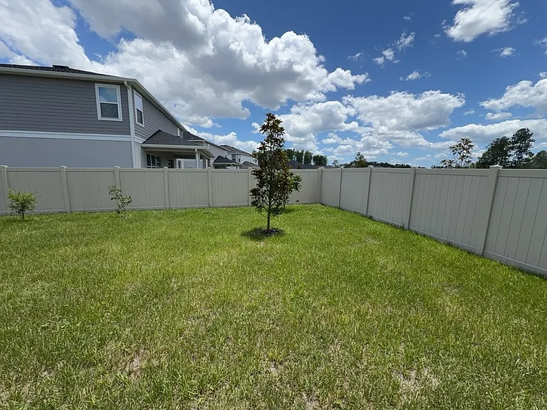 3230 Sanctuary Dr — Photo 4