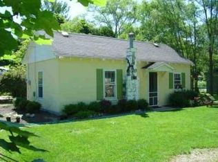 209 W 3rd St, Elk Rapids, MI 49629