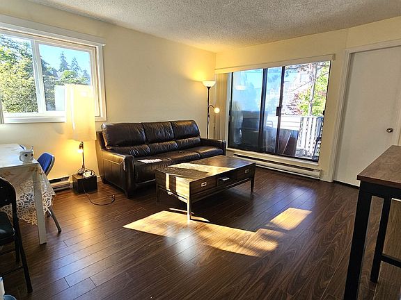 2nd image of 8700 Ackroyd Rd #123