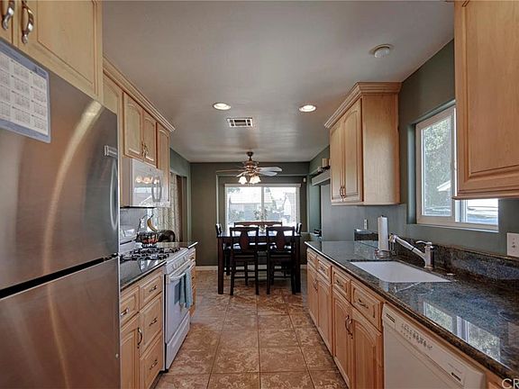 5th image of 20736 Thornlake Ave