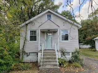 139 Fairfield Rd, Fairfield, NJ 07004