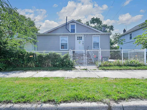 8 N Chester Ave, Pleasantville, NJ 08232
