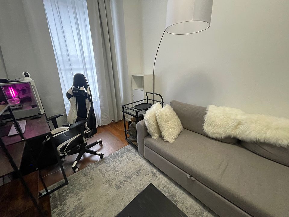 2nd image of 360 W 53rd St APT 1E