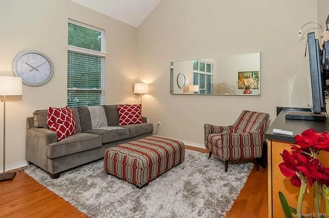 2125 Southend Dr #310 — Photo 10