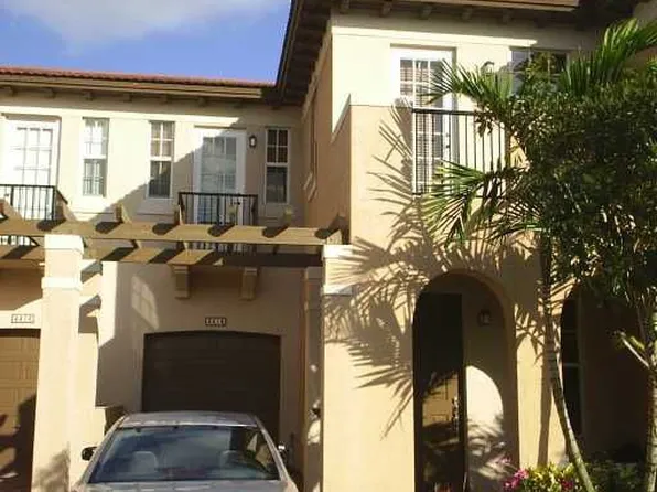 4418 Morgan Ln, Davie, FL 33328