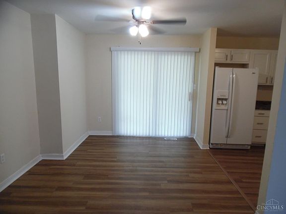 5th image of 2946 Wheatfield Dr