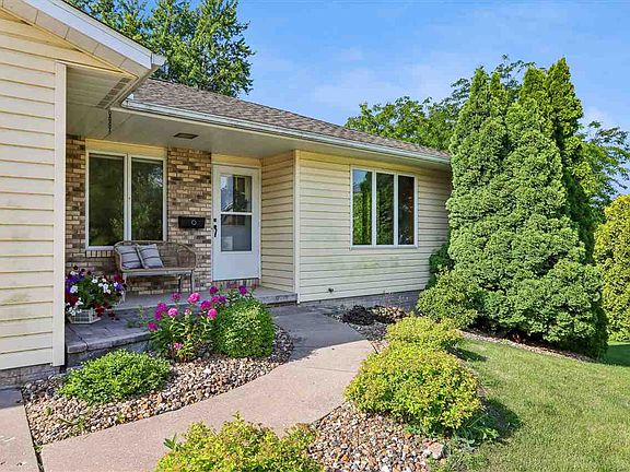 2nd image of 1020 Chatham Dr