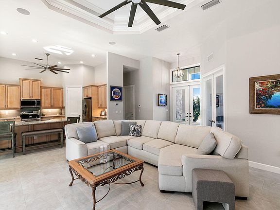 4th image of 1871 Dogwood Dr