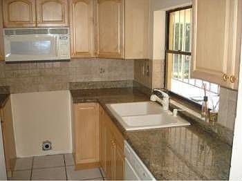 3rd image of 6220 SW 69th Ave