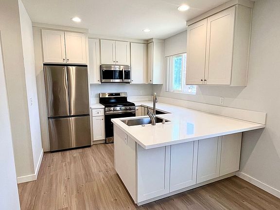 3rd image of 1219-1223 Mitchell St #1223-I