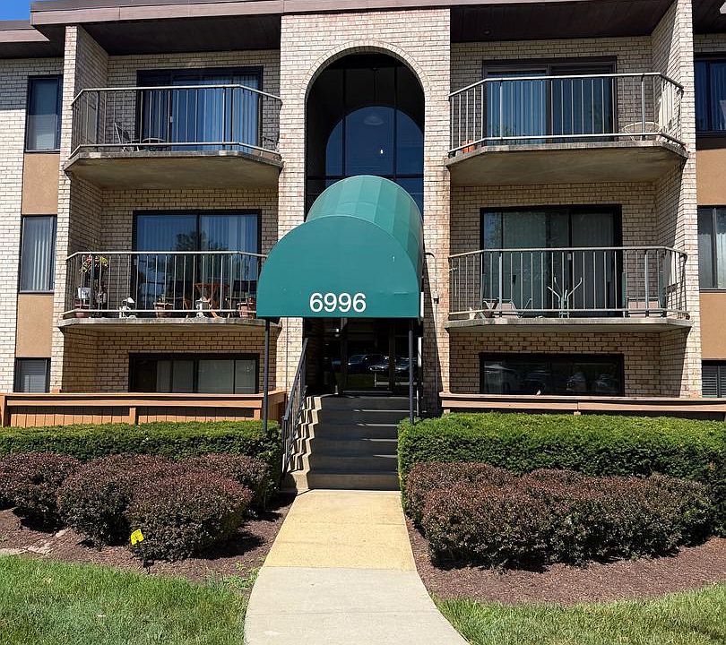 1st image of 6996 Hanover Pkwy APT 401