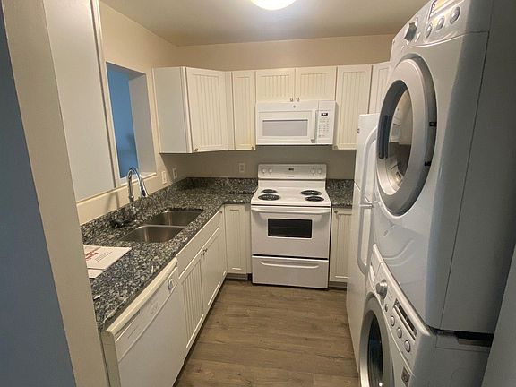 5th image of 1390 Hunters Rd APT B