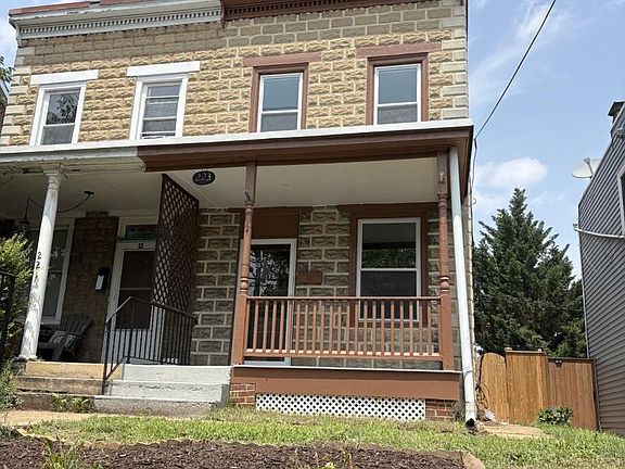 4th image of 223 E 5th St