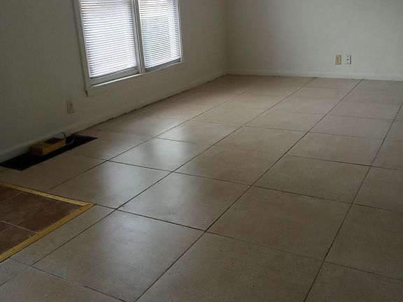 4th image of 6447 College Ave