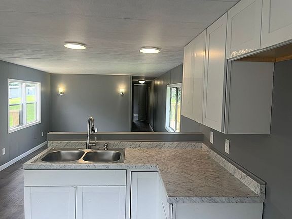 4th image of 128 Garlands Private Dr #44