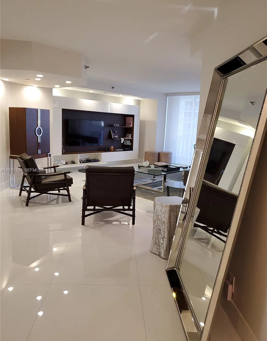 3000 Isl Blvd Williams Is — Photo 2
