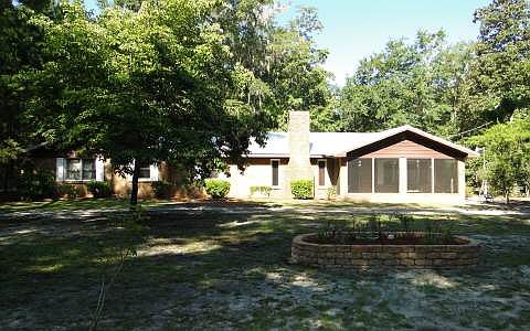 2nd image of 186 SE Mango Way