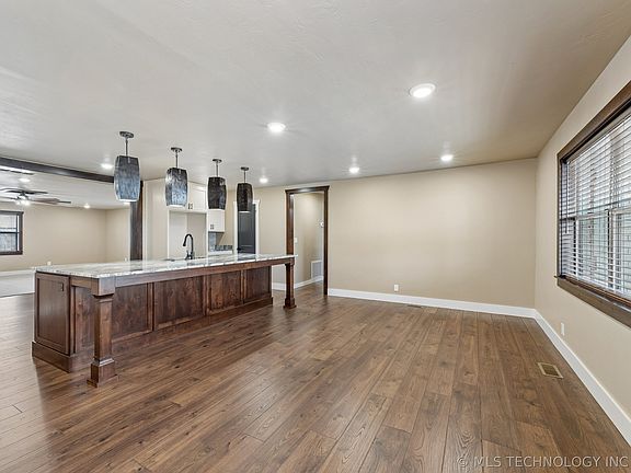 5th image of 9168 S 428th