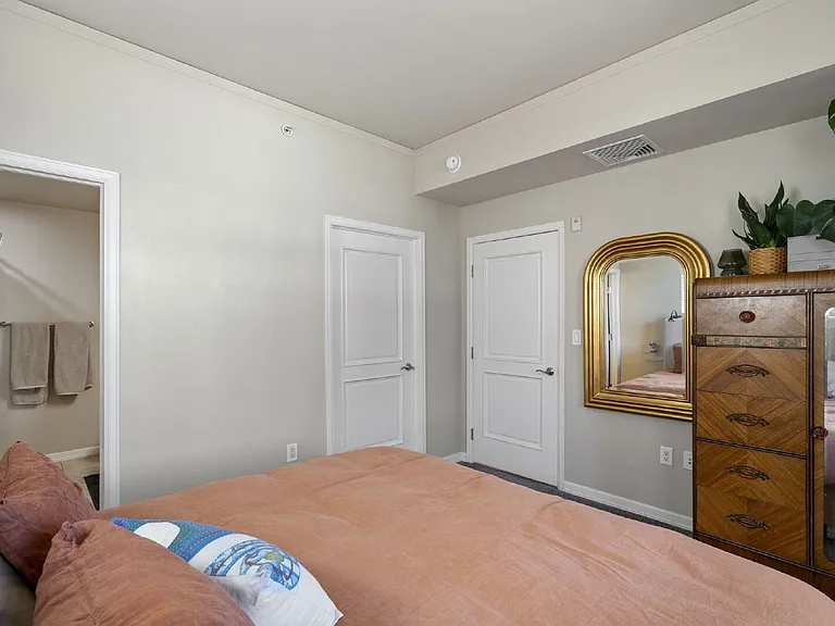 1975 N Grant St #401 — Photo 12