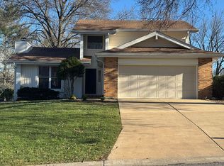 33 Gourdon Ct, Lake Saint Louis, MO 63367