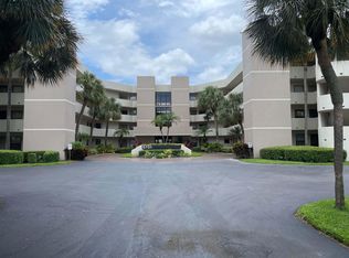 5701 Camino Del Sol APT 207, Boca Raton, FL 33433