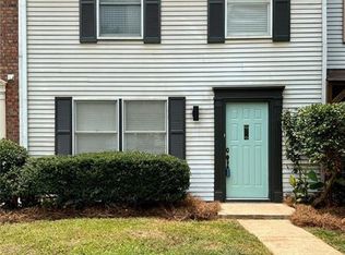 263 Roswell Commons Cir, Roswell, GA 30076