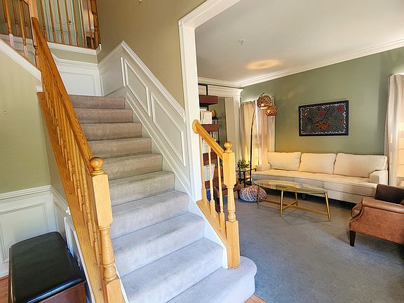 Foyer Stairway