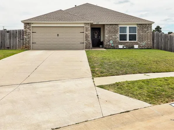 4361 Winding Brk, Harrah, OK 73045