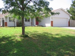 333 N Bentwood Dr, Rose Hill, KS 67133