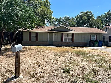 350 Ashland Dr Photo 1