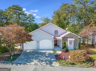 204 Point Place Dr, Westminster, SC 29693