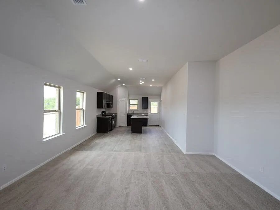 2108 Osage Trl — Photo 3