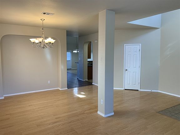4th image of 5225 Lori Valley Ln
