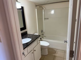 837 S 5th St #11290412, Springfield, IL 62703