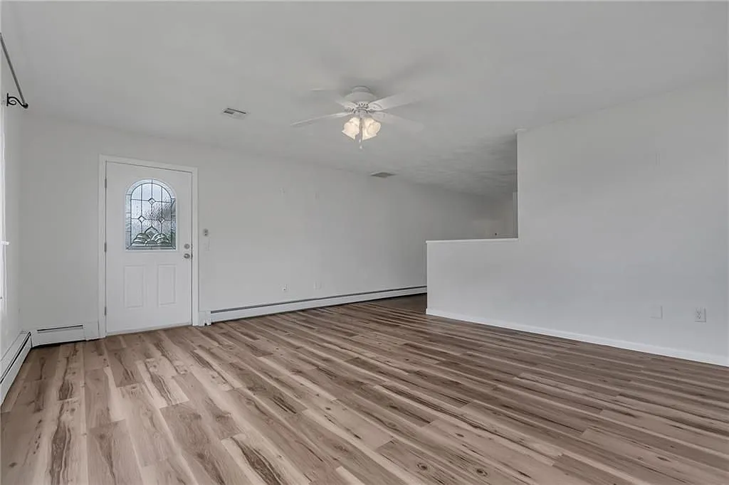 1 bed, 1.0 bath, 936 sqft, $2,200 — Photo 4