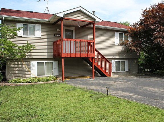 2nd image of 224 Fossil Cove Ln