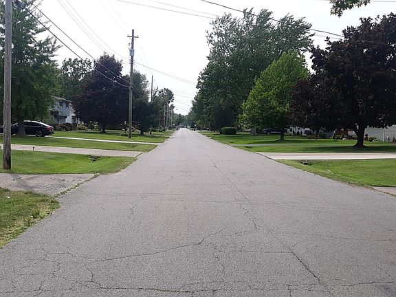 5th image of 7713 Fern Dr