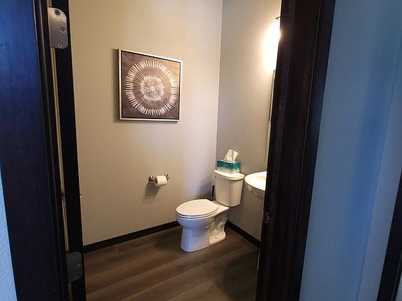 3rd image of 7028 N Hourglass Dr