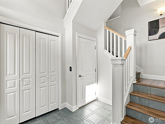 5th image of 1423 Cherry Avenue