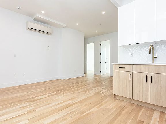 5th image of 511 Meeker Ave #3A