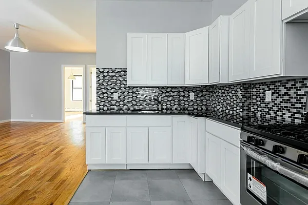 Rented by Bold New York | media 3