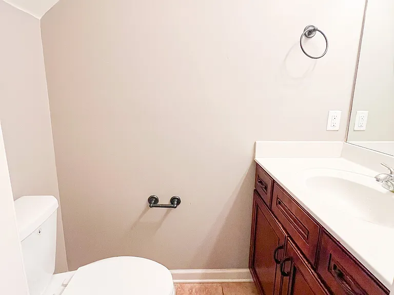 1213 Ash Ridge Dr #D — Photo 7